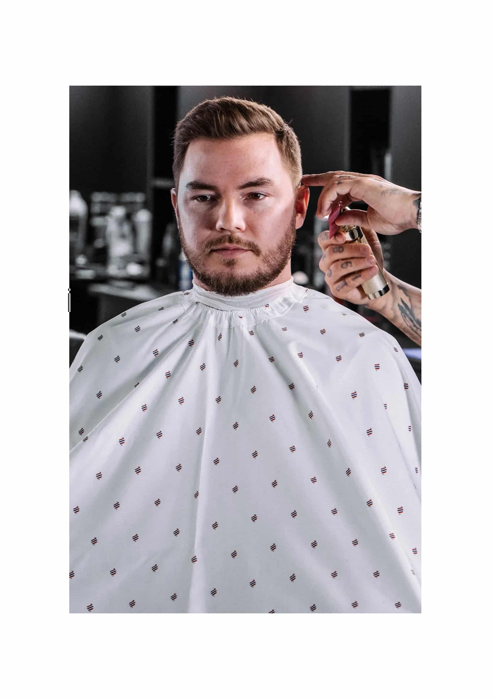  Barber Strong The Barber Cape Haircut Cover for Men, Hair  Repelling and Static-Reducing Material, Water Resistant Fabric : Beauty 