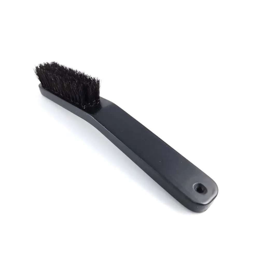 https://www.barberdepots.com/wp-content/uploads/2023/11/stylecraft-no-knuckles-curved-fade-brush-large-angle-5.webp